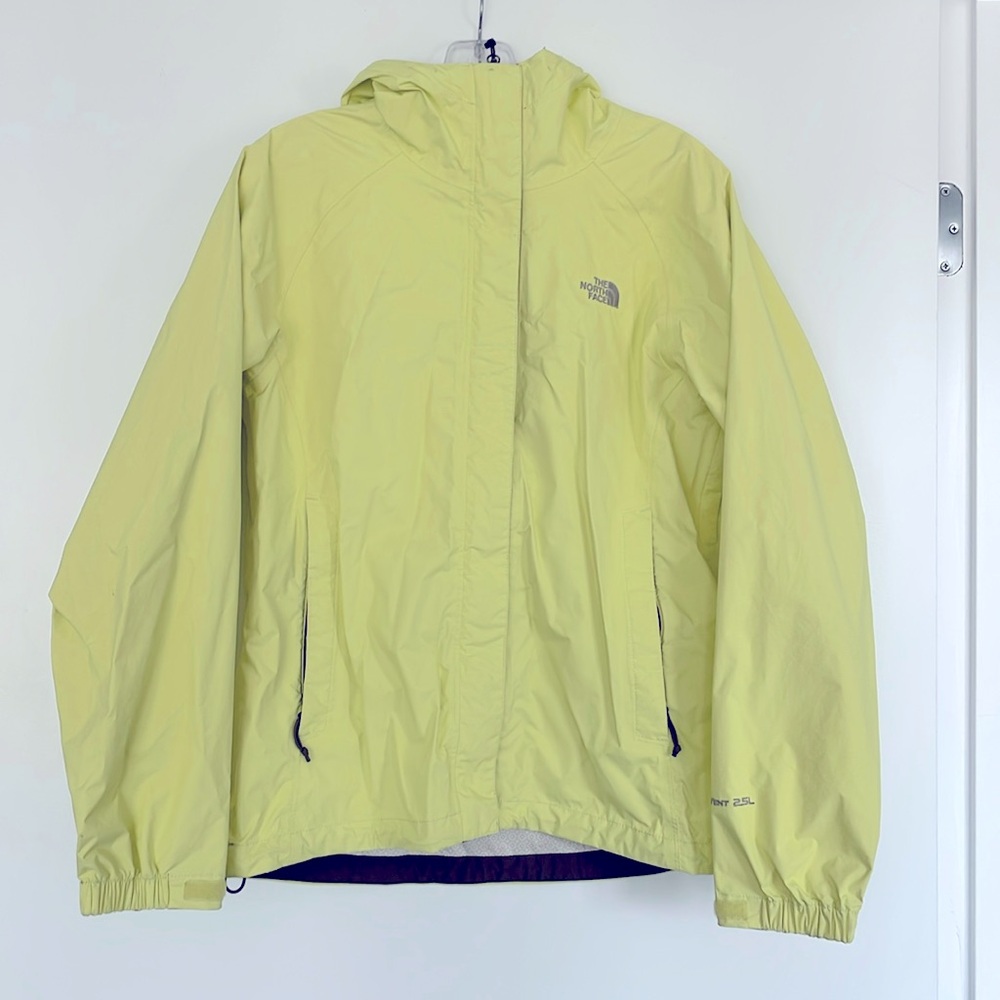 The North Face Women’s rain jacket size M